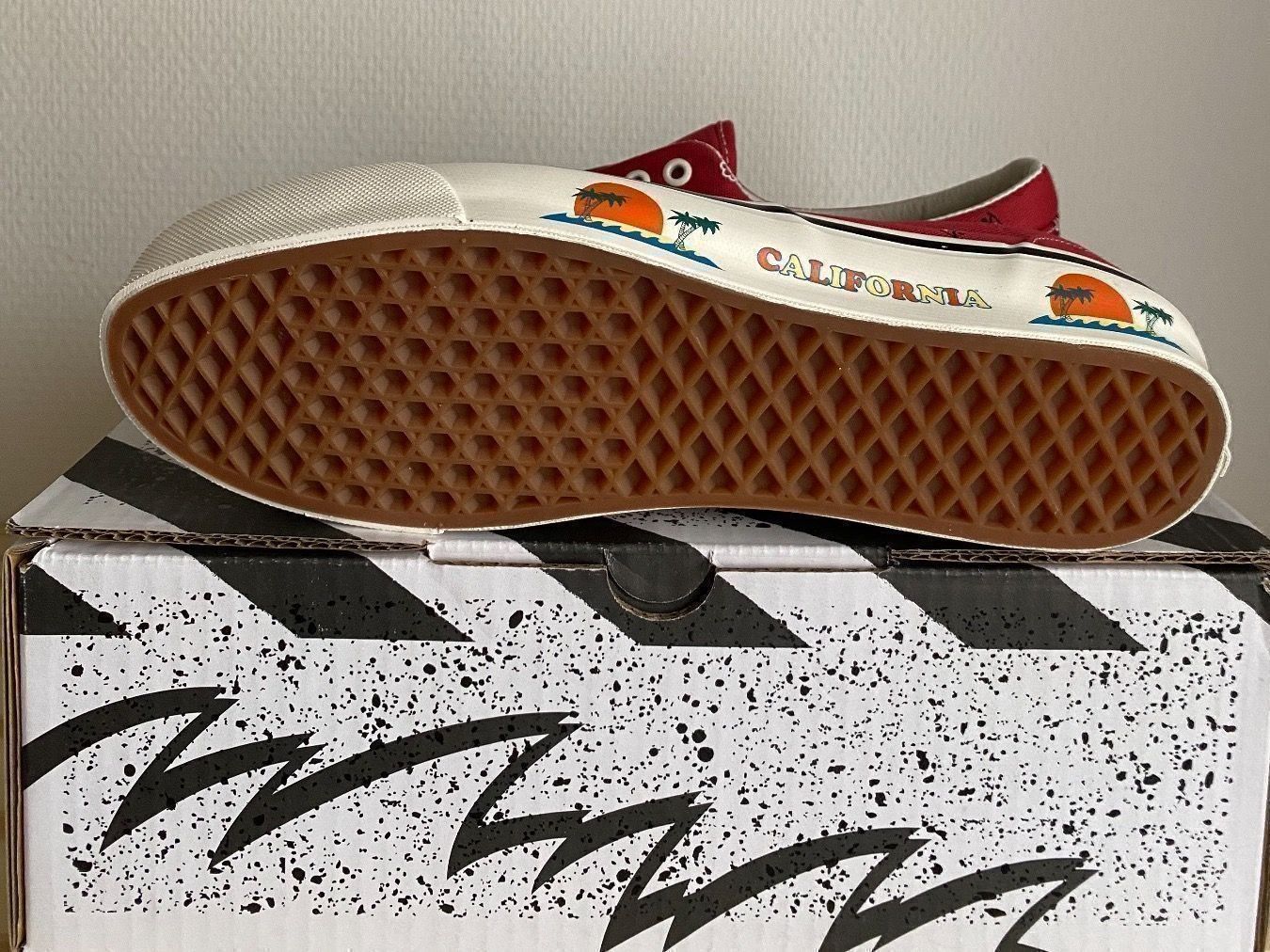 Vans Herrenschuhe: Vans OG Era Paisley Red / EU 42,5 – Neu und originalverpackt aus Abtwil SG von PauloDybala10 2