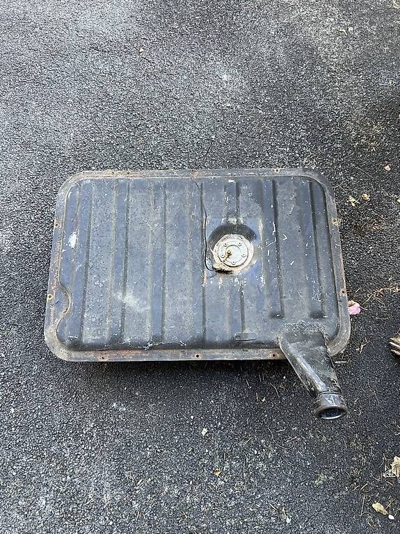 Sonstiges Fahrzeugzubehör: Benzintank Volvo Amazon – Gebraucht aus Schönengrund von Oldbutgold93