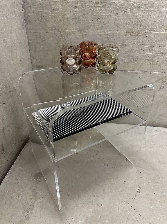 Tavoli: Side table + shelf plexiglass 🤍 Beistelltisch Plexiglas – Usato da Zuerich venduto da mas925