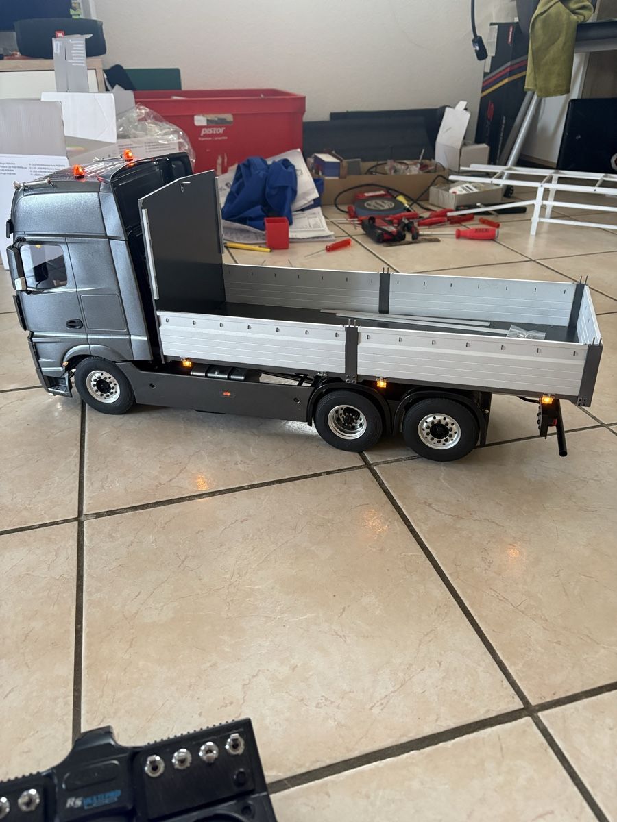 Tamiya Modellismo RC: Tamiya Actros – Usato da Mézières FR venduto da Paulwalke3 3