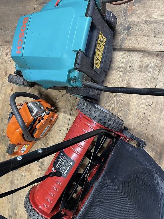 Toutes les machines: Gartengeräte Set Bosch Husqvarna Einhell gebraucht – D'occasion à Ennenda par Geraetekeller01 1