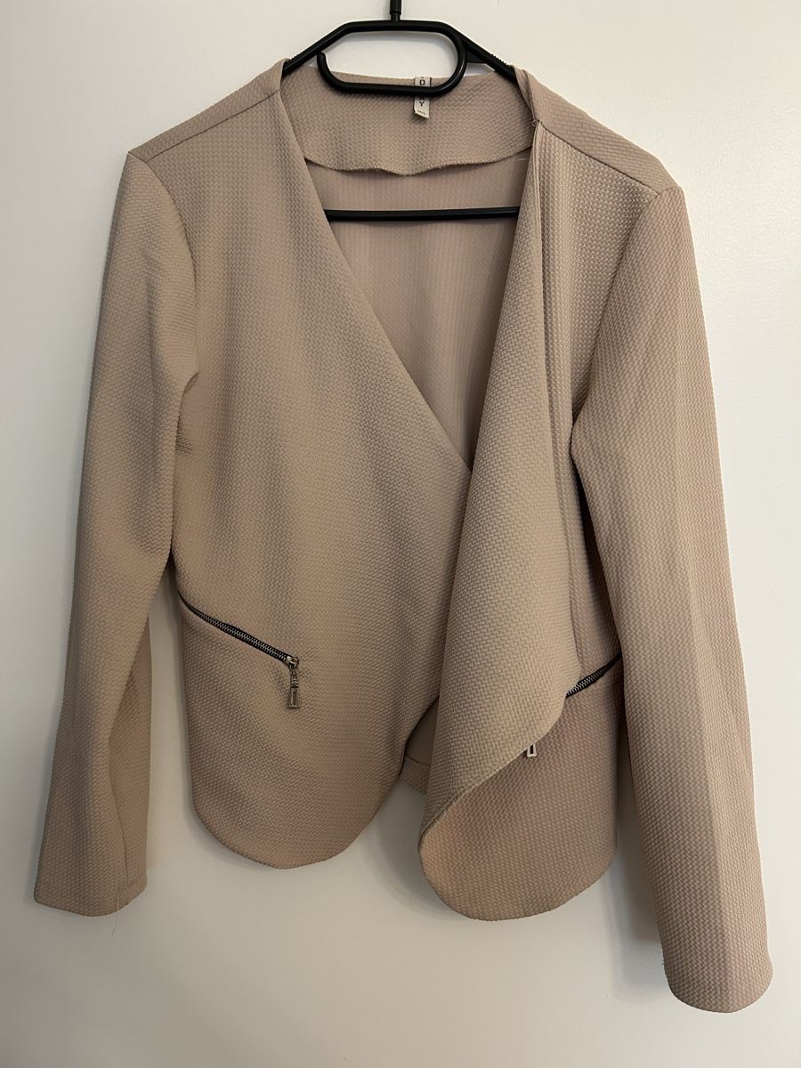Giacche: Schicker Blazer in Beige, Grösse M/L – Usato da Biel/Bienne venduto da SandraDG