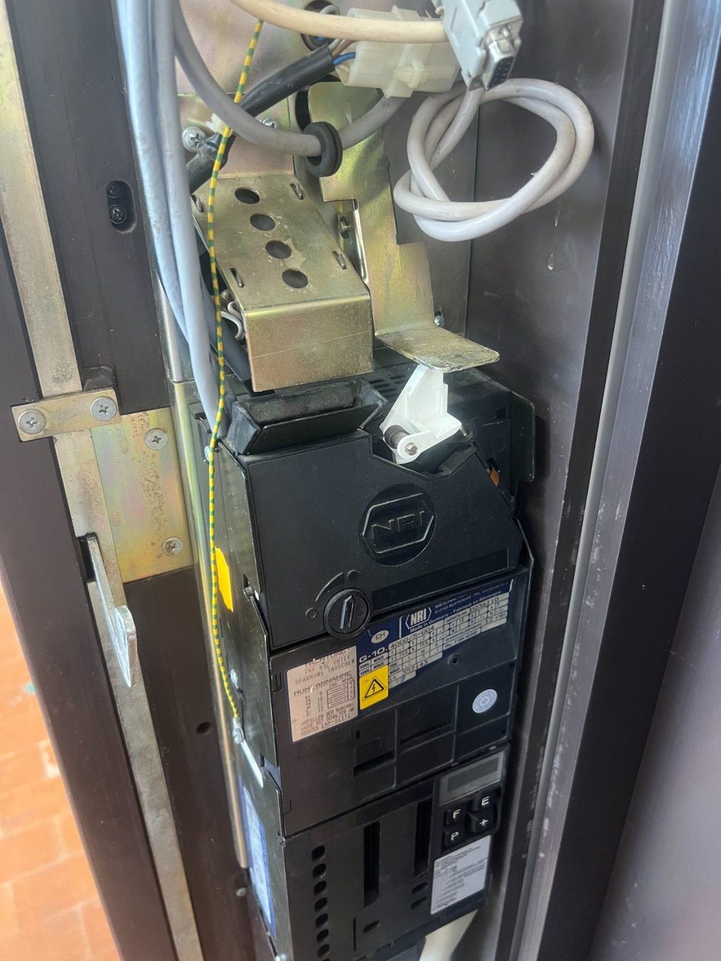Selecta Sonstiges für die Gastronomie & Hotel: Selecta Automat – Gebraucht aus Basel von locolorenzo 9