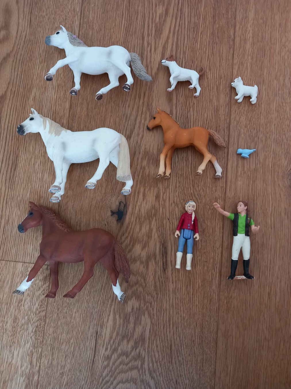 Schleich Spielzeuge: SCHLEICH Stall und Picknick-Konvolut – Gebraucht aus Unterengstringen von Nincraft 5