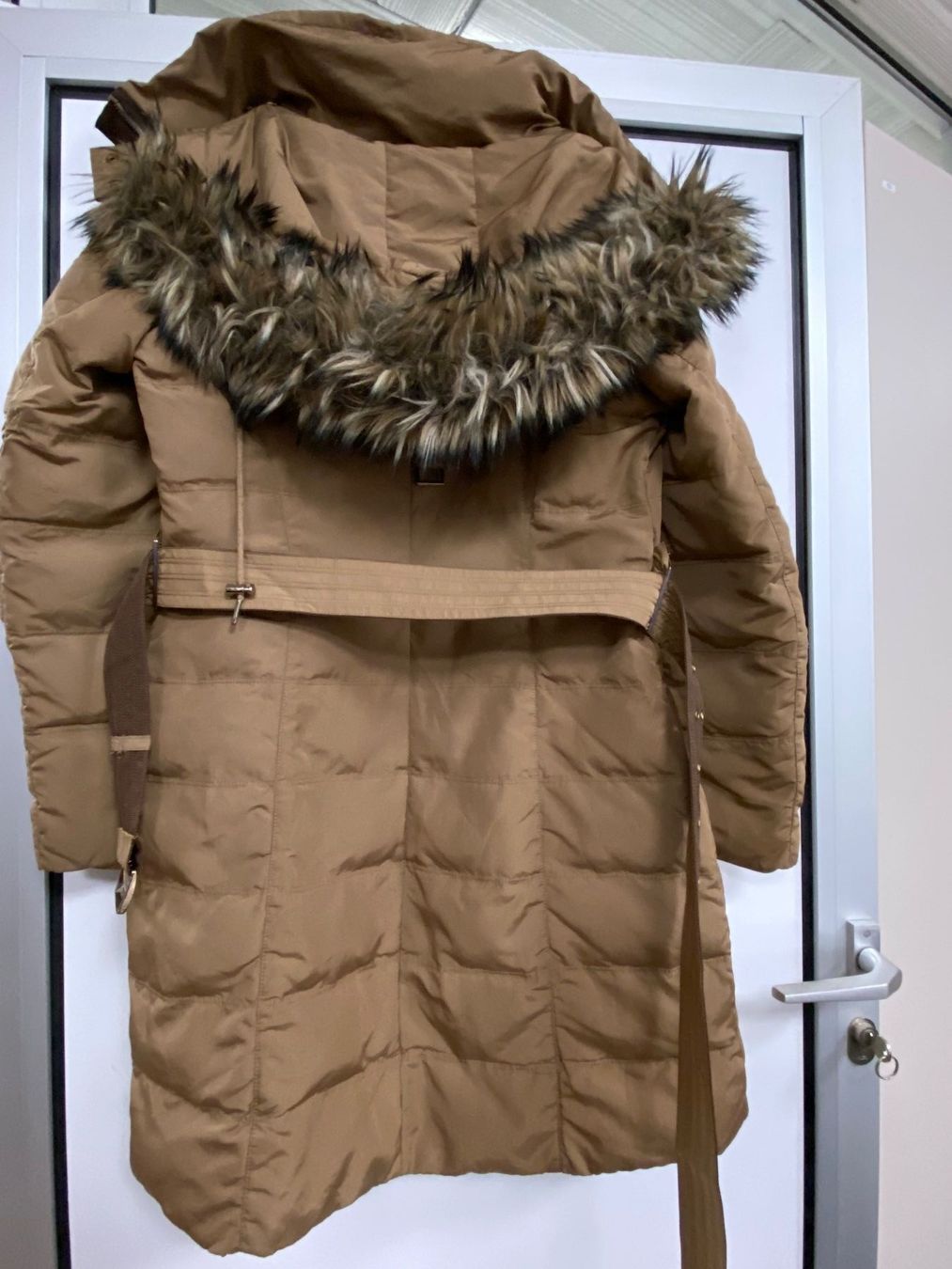 Cappotti: Wintermantel Daunen - Marke Esprit - Gr.38 – Usato da Brügg BE venduto da doppelsalchow 3