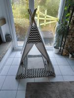 Kinderspielzelt Tipi schwarz weiss Zickzack Muster gebraucht