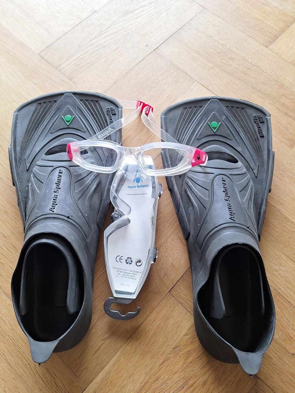 Palmes, Masques & Tubas: Palmes de plongée AquaSphere Microfon HP taille 38-39 – Neuf (Voir description) à Chêne-Bougeries par xchrysalide