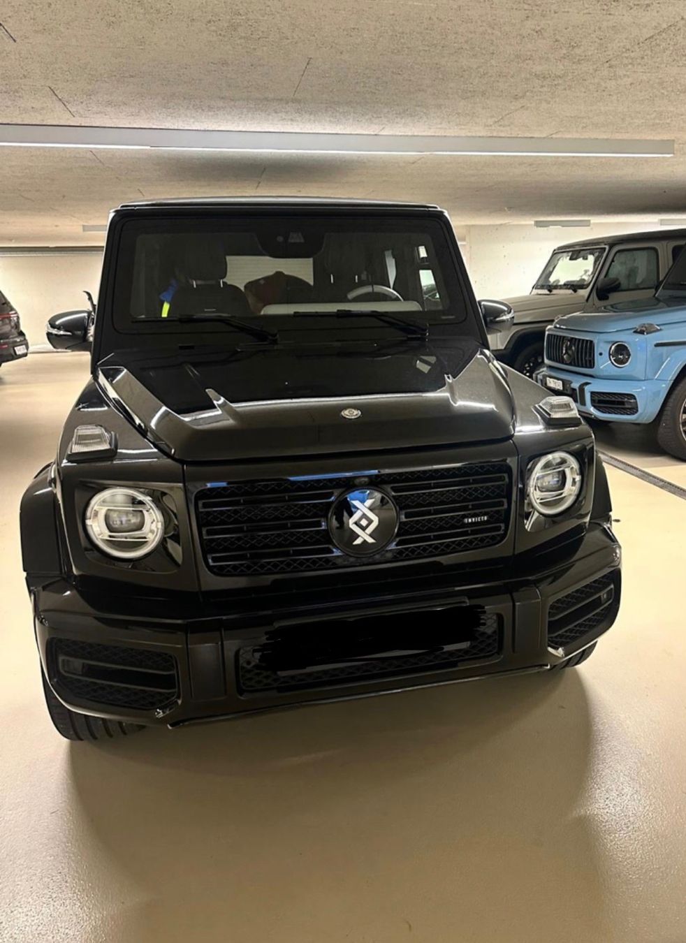 Mercedes-Benz Automobili: Mercedes INVICTO BRABUS PURE VR6 PLUS ERV - armoured – Usato da Baar venduto da Famaventures 1