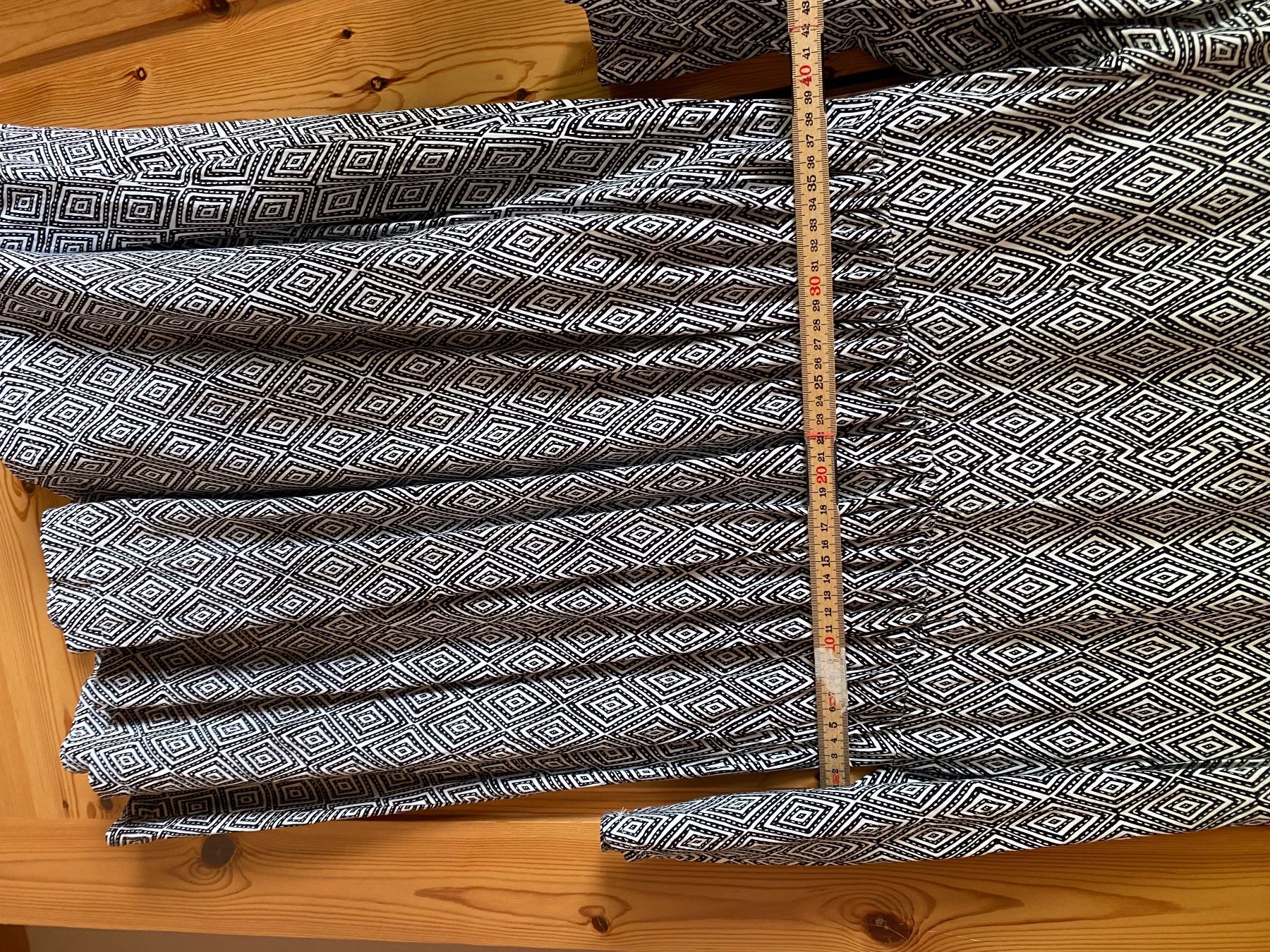 H&M Vestiti: Sommerkleid Gr. 42 – Usato da Klosters venduto da Rigi98 3