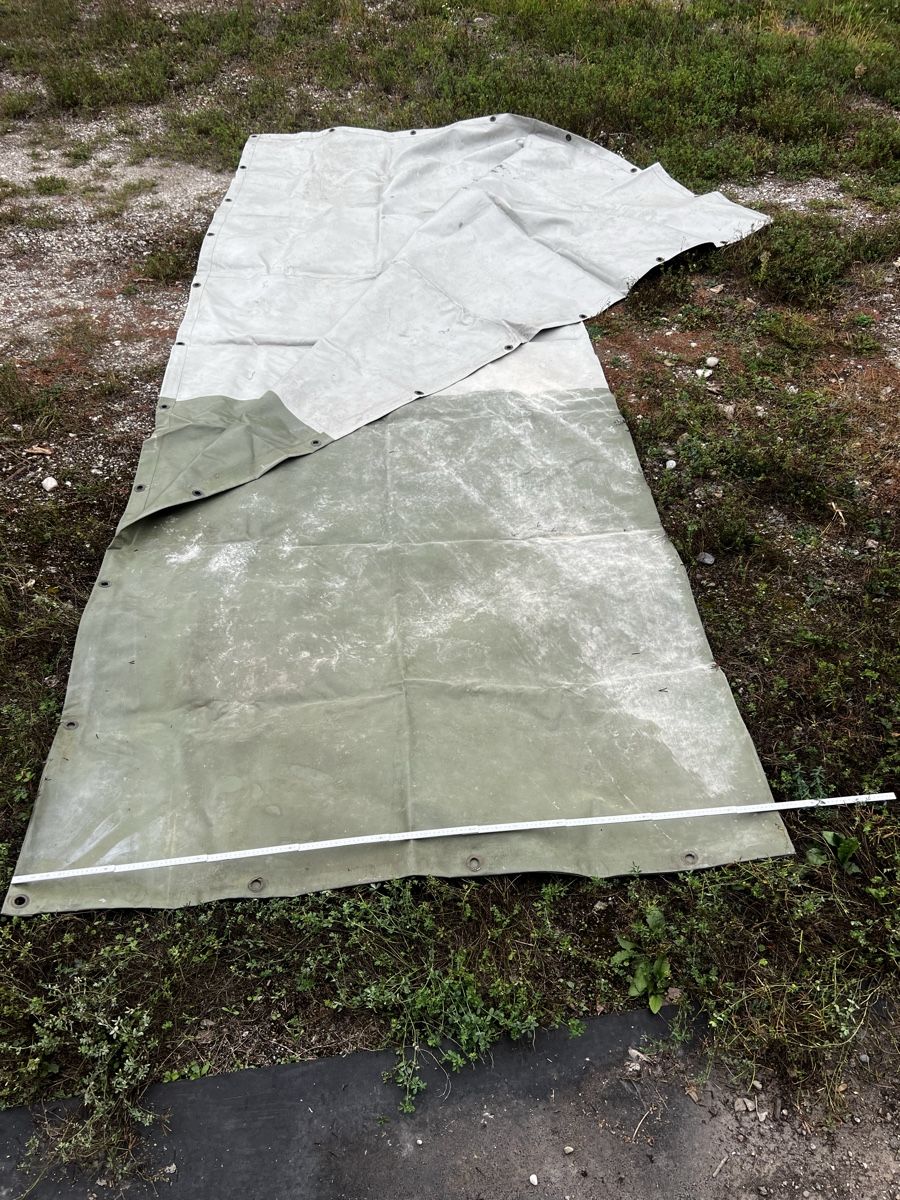 Autres: Blache stark, Oliv/grau, 5x3.7m mit Ösen – D'occasion à Wettingen par Wespi4