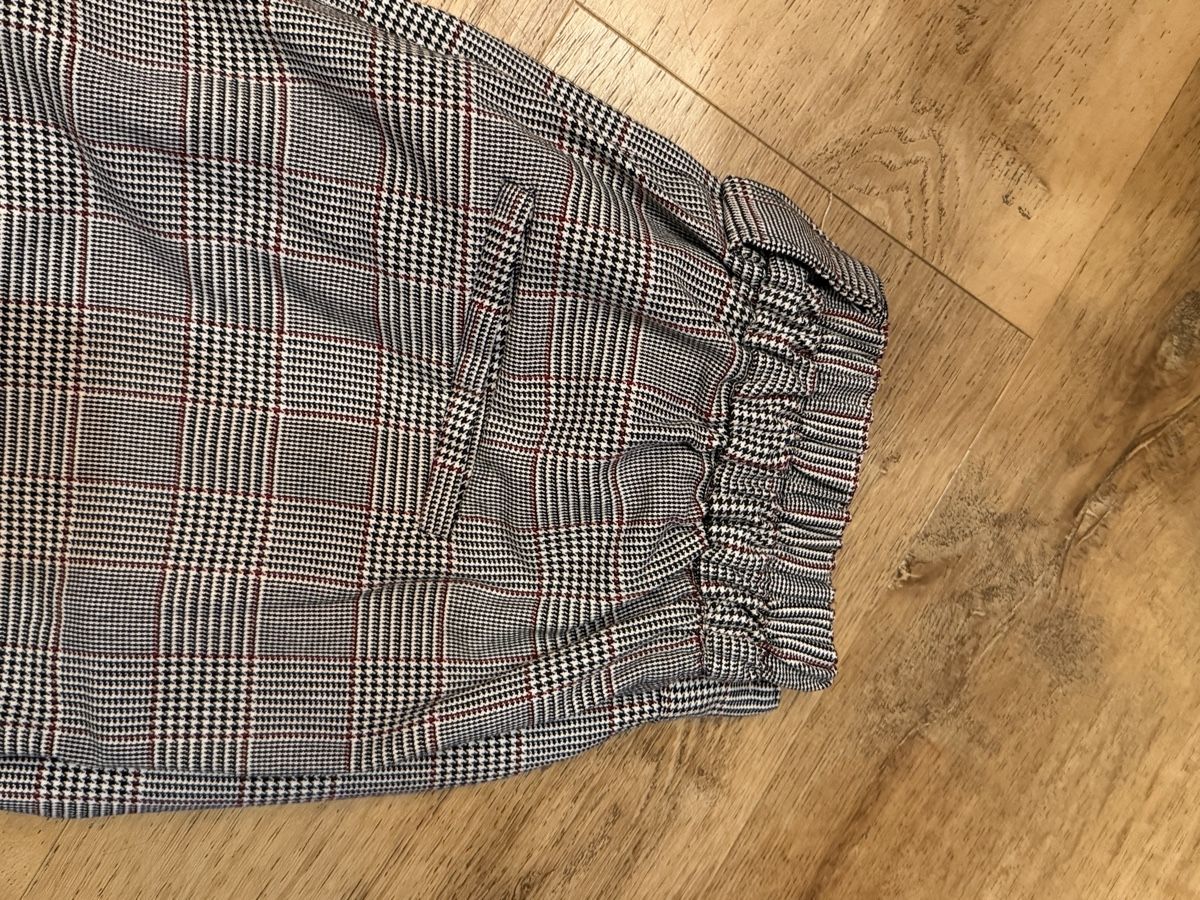 Bershka Pantaloni: Bershka Stoffhose mit Karomuster, Grösse 40 – Usato da Walde AG venduto da Hanutta 2