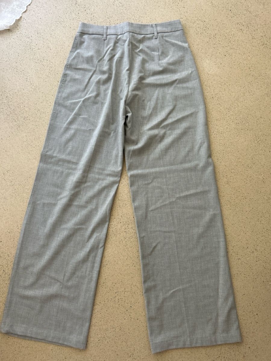 Bershka Pantaloni: Hose, Bershka, Gr. 38 – Usato da Langwiesen venduto da Cattii 1