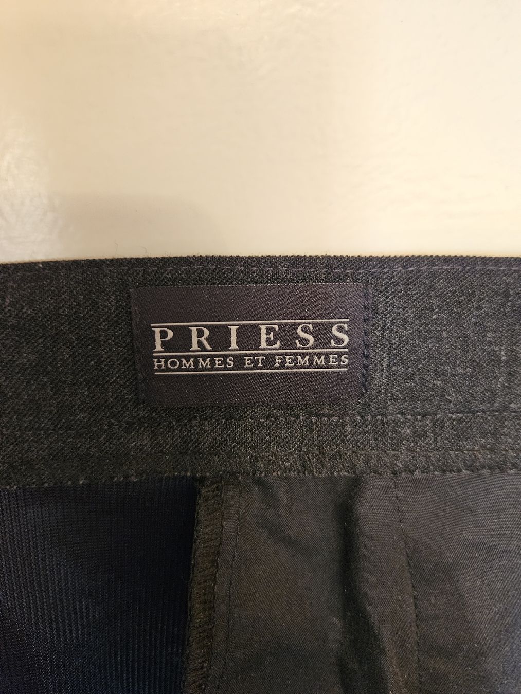 Pantaloni: Stoffhose Priess schwarz/anthrazit gebraucht – Usato da Wattwil venduto da Fair2nd 4