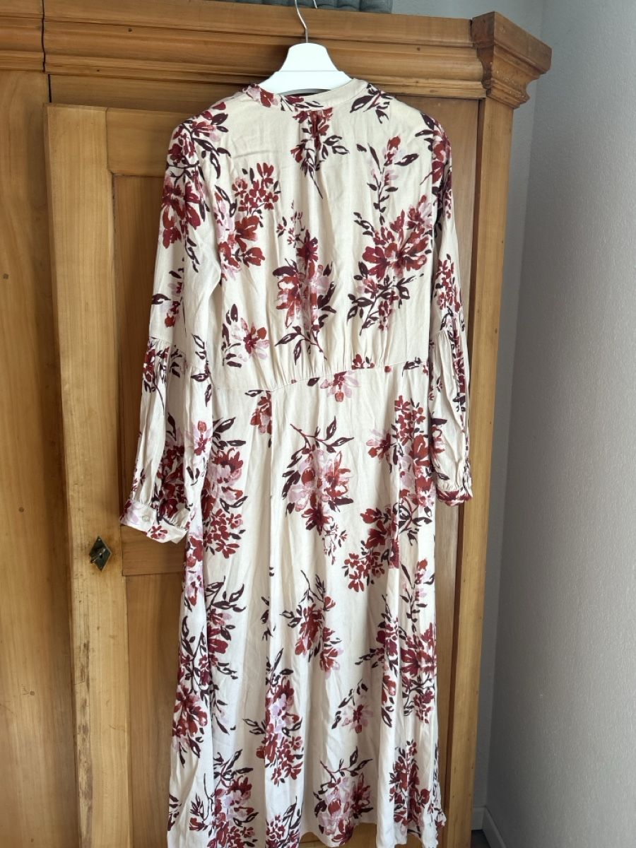 Robes: Langarm Kleid L – D'occasion à Adlikon b. Regensdorf par Huegeler 1