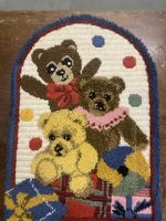 Wandteppich Bärenmotiv mit Geschenken handgemacht