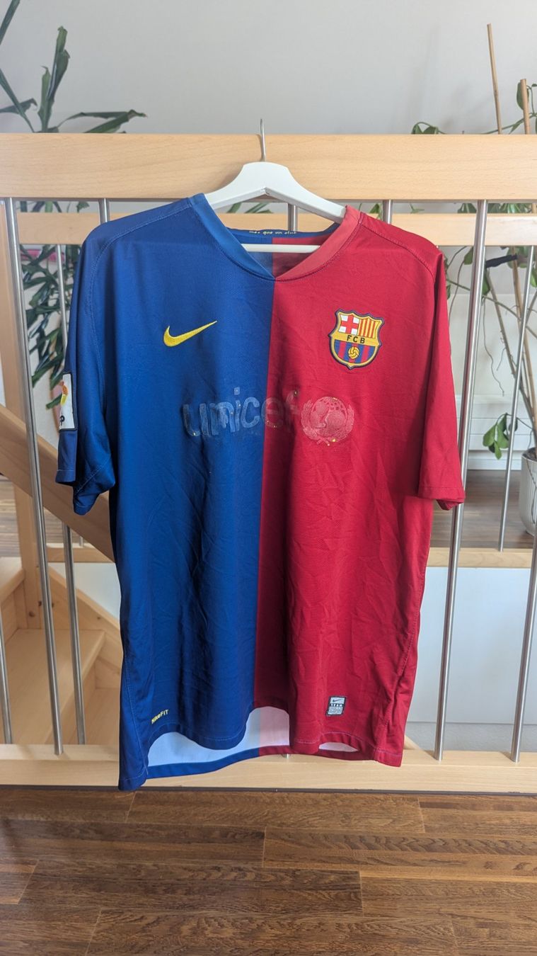 FC Barcelona Leibchen & Hosen: FC Barcelona Heimtrikot 2009 Grösse XL – Gebraucht aus Zürich von DebsBre