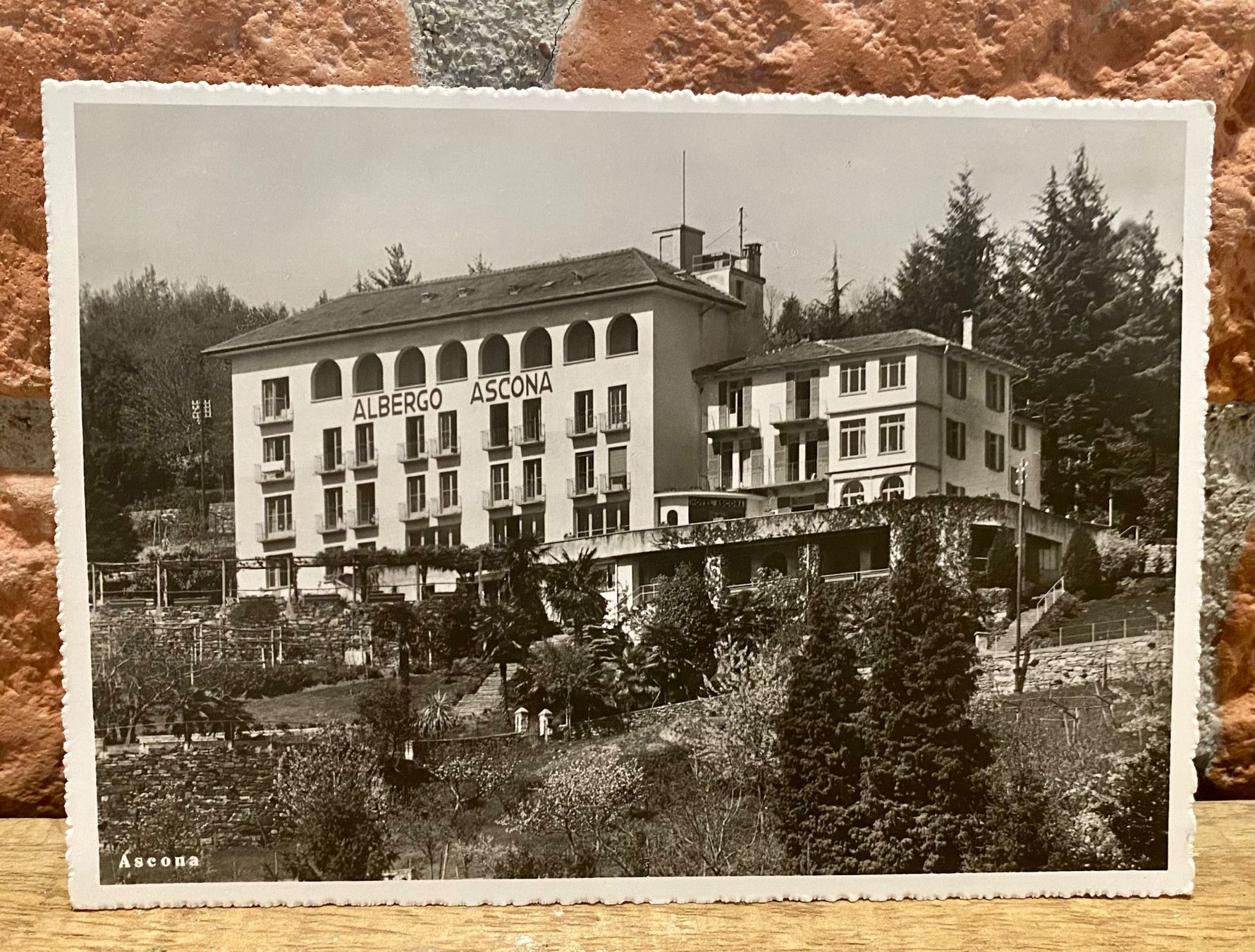Cartoline postali: HOTEL ASCONA - Lago Maggiore - Ascona - Werbe AK – Usato da Root venduto da ENGLAND-TREASURES