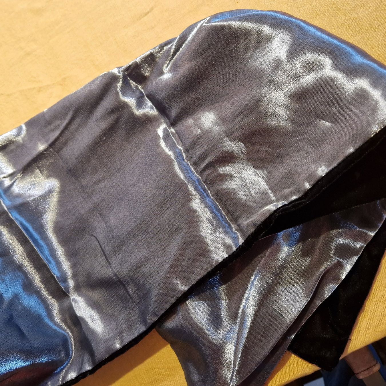 Altro in Moda donna: Vintage Stola Reversible Schwarz/Silber – Usato da Gränichen venduto da sunchi07 1