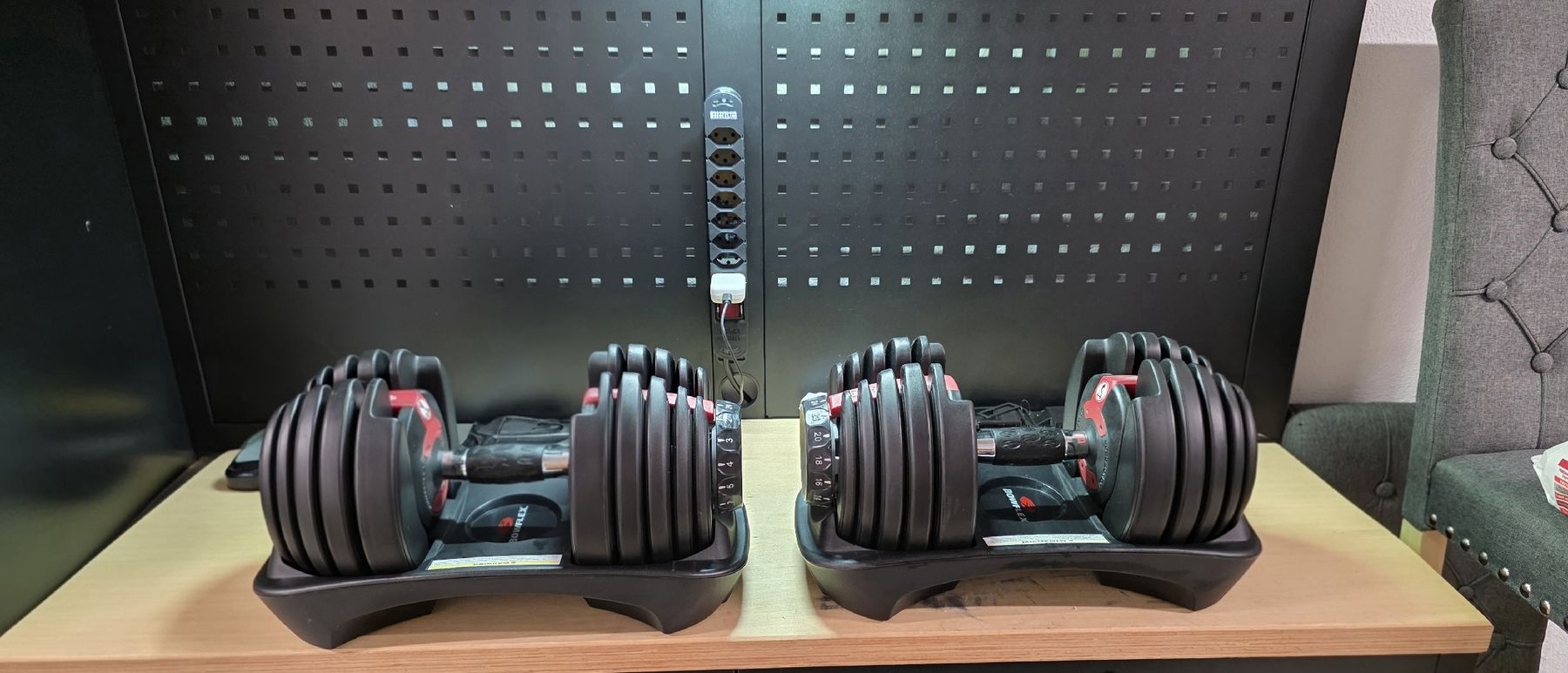 Bowflex Poids & Haltères: 2x Bowflex SelectTech 552 Hanteln 2-24 kg  – Neuf (Voir description) à Spiez par fili444