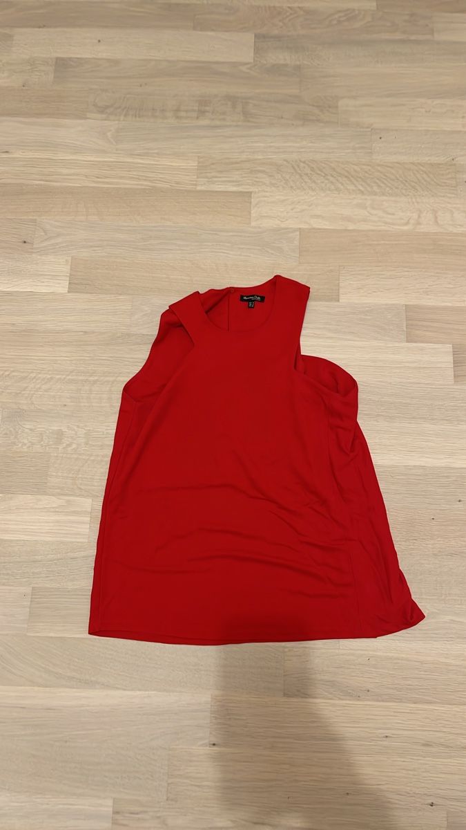 Massimo Dutti Top: Elegantes rotes Top Grösse S – Usato da Aesch BL venduto da san_trv5