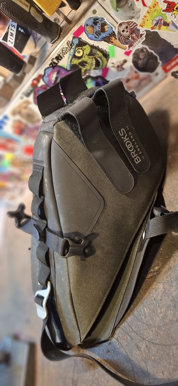 Brooks Borse: BROOKS Bikepaking sattel Tasche  – Usato da Adliswil venduto da trujillo01 5