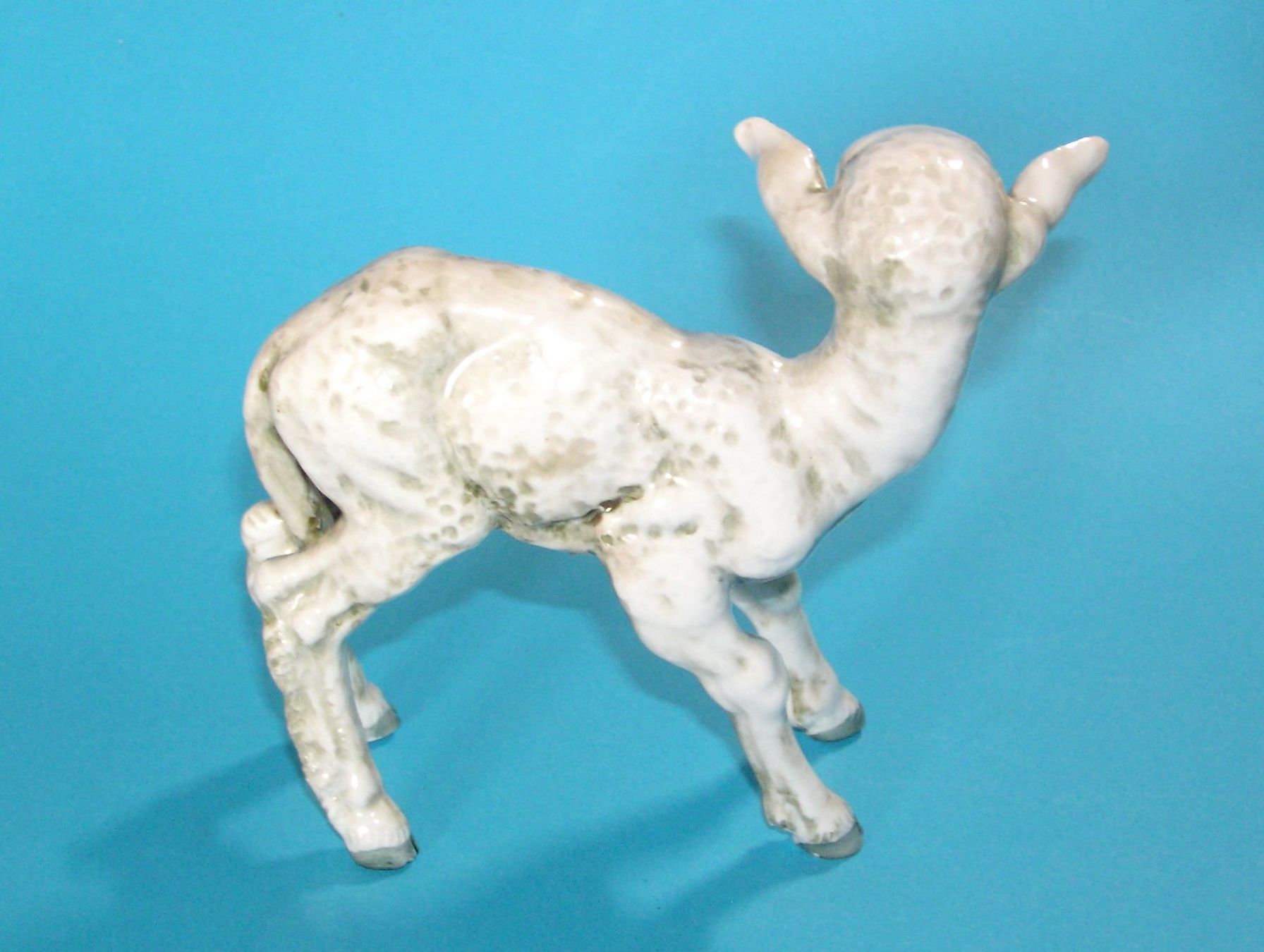 Statuette: PORZELLAN FIGUR LAMM – Usato da Grenchen venduto da Antique-hunter 2
