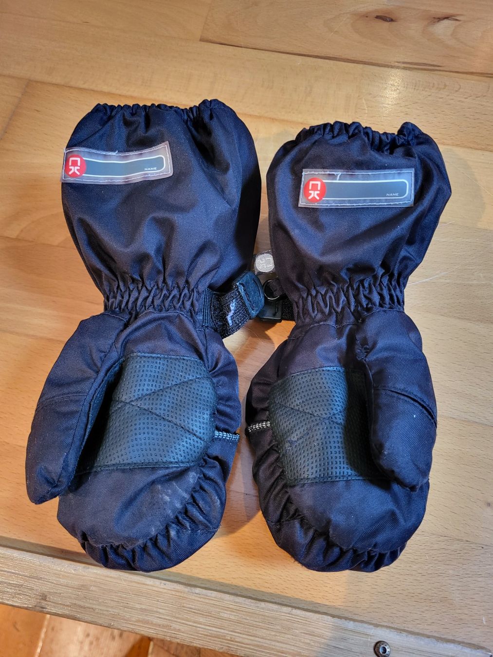 Kinderhandschuhe: Gants 3-4 ans – Gebraucht aus Gampelen von cli_2thg 1