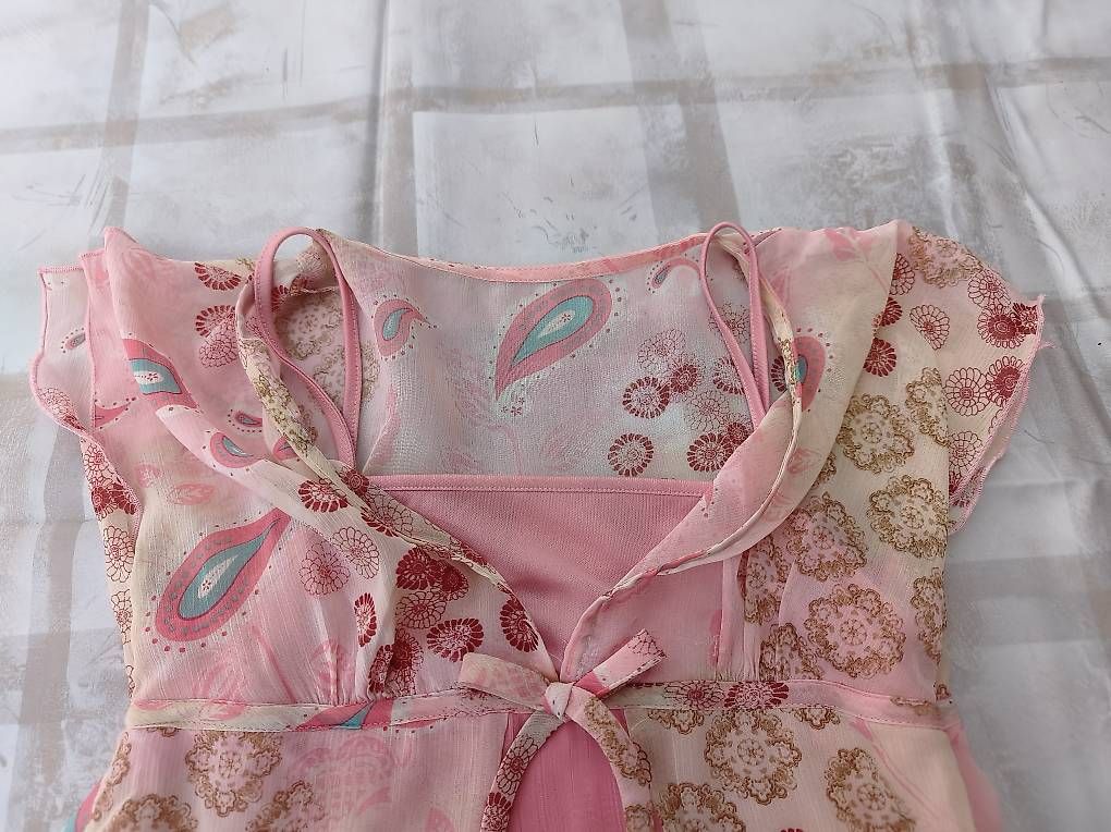 Lotti & Set di vestiti: 3 Sommerkleider in Grösse 128 – Usato da Eschlikon TG venduto da schwellbi 2