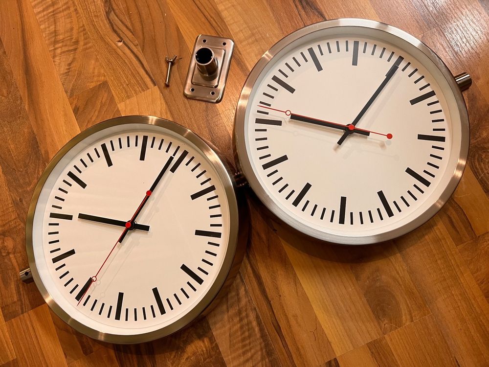 Bahnhofsuhr Doppelseitig 50 Cm