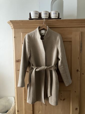 Wunderschöner Wollmantel beige 38