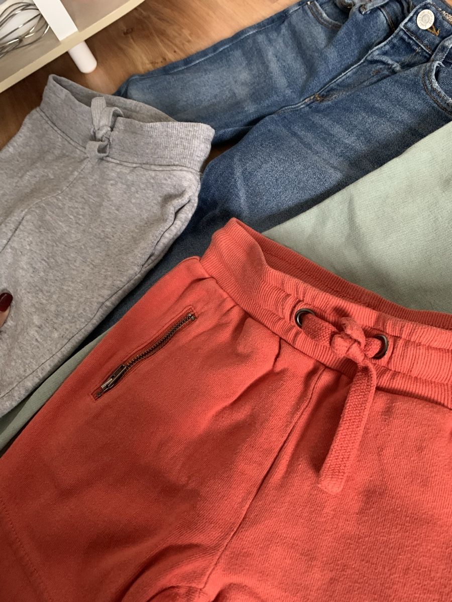 Pantaloni: Kinderhosen – Usato da volketswil venduto da Sisi521 5