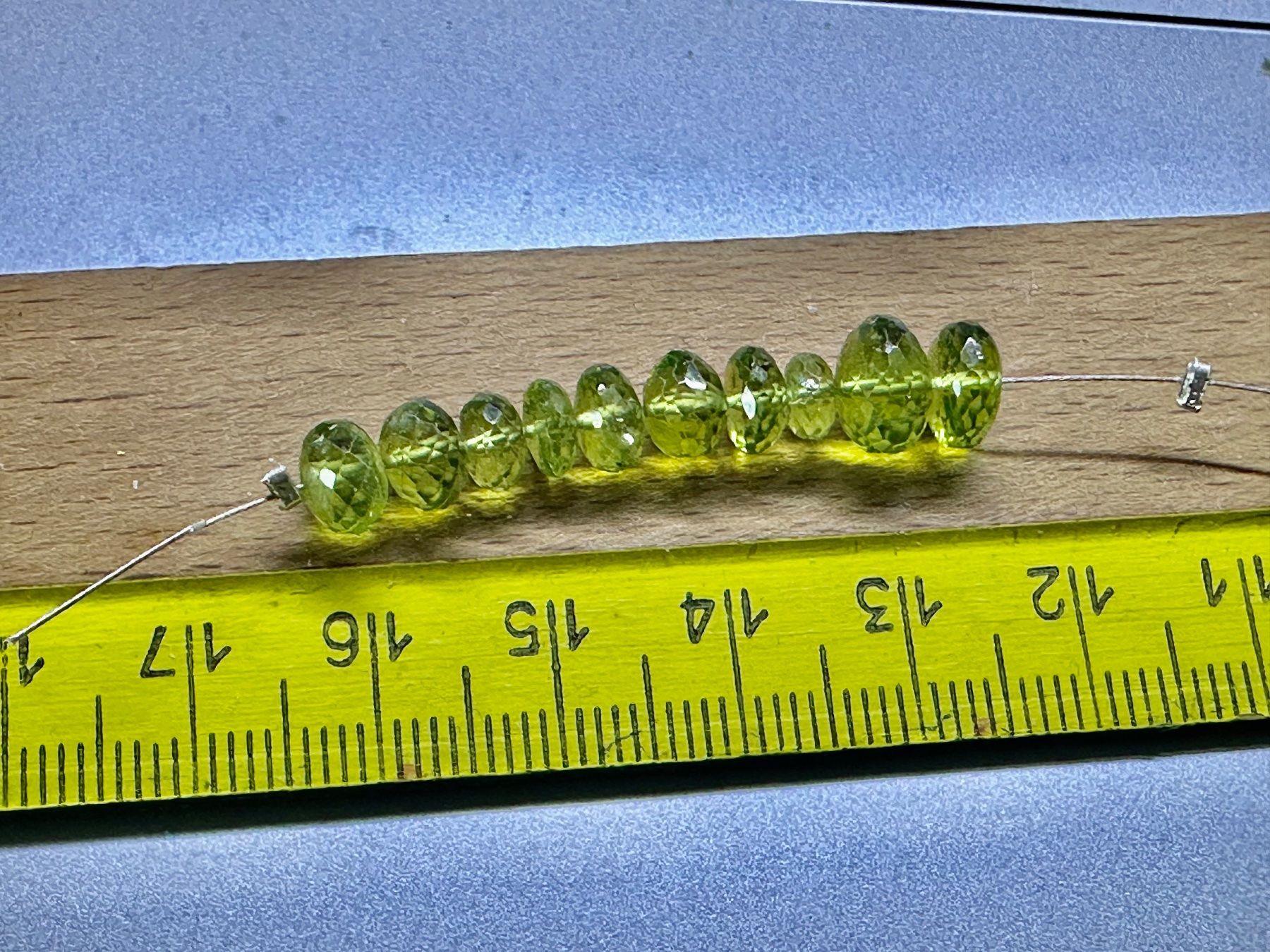 Pietre preziose: Restposten Peridot – facettierte Edelstein-Perlen – Nuovo (secondo la descrizione) da Langenthal venduto da Seelenfreunde 8