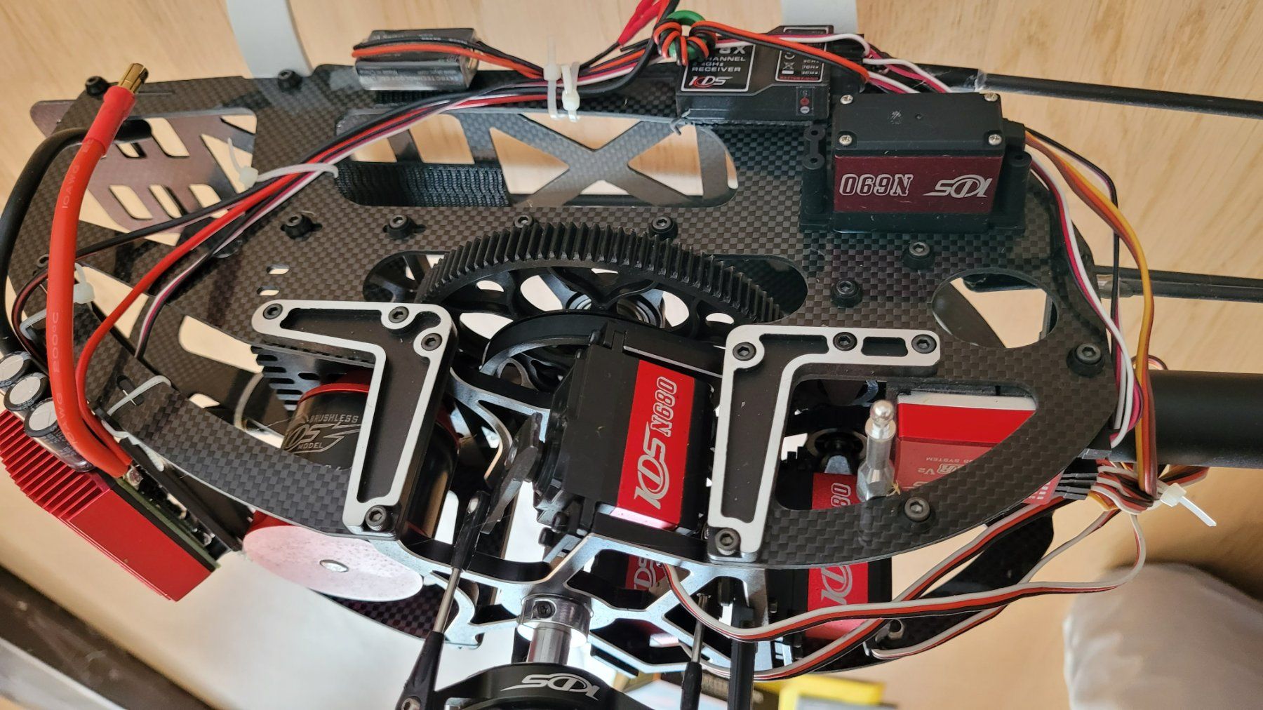 Modellismo RC: KDS Innova 600 mit Elektronik ohne Empfänger – Usato da Niederwil SG venduto da kaseopeia 3
