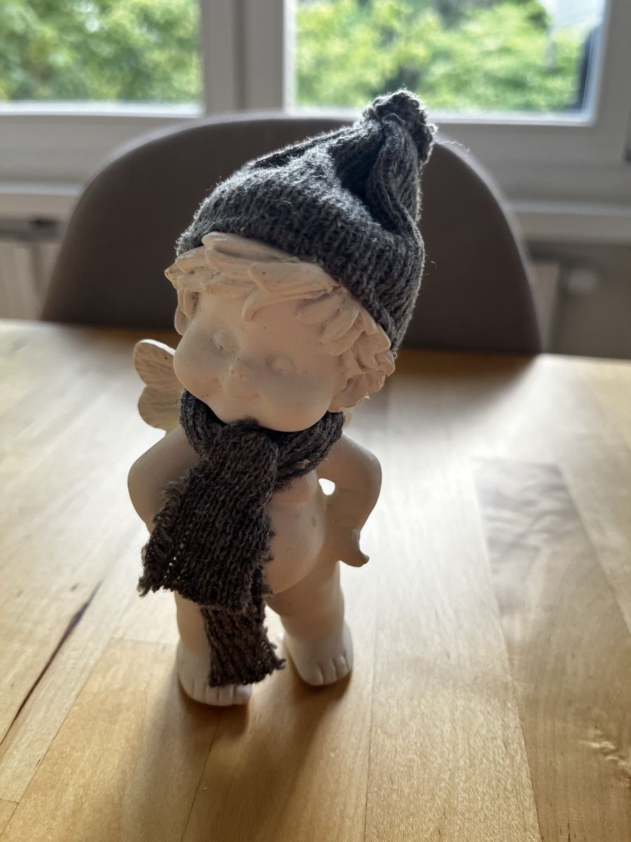Tutte le decorazioni: Engel Figur mit Mütze und Schal – Nuovo (secondo la descrizione) da Bern venduto da Anja200414 1