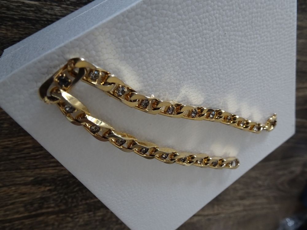 MUMREUES Damen Creolen 14K Vergoldet - Mit Zirkonia Steinen Hypoallergen