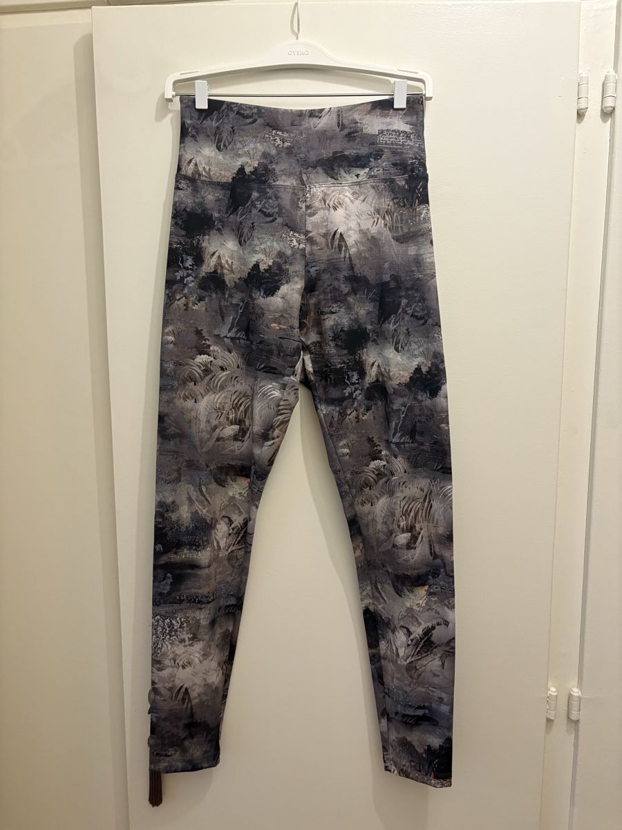 Oysho Leggings: Oysho leggings – Neu (gemäss Beschreibung) aus Genève von mar_dt67