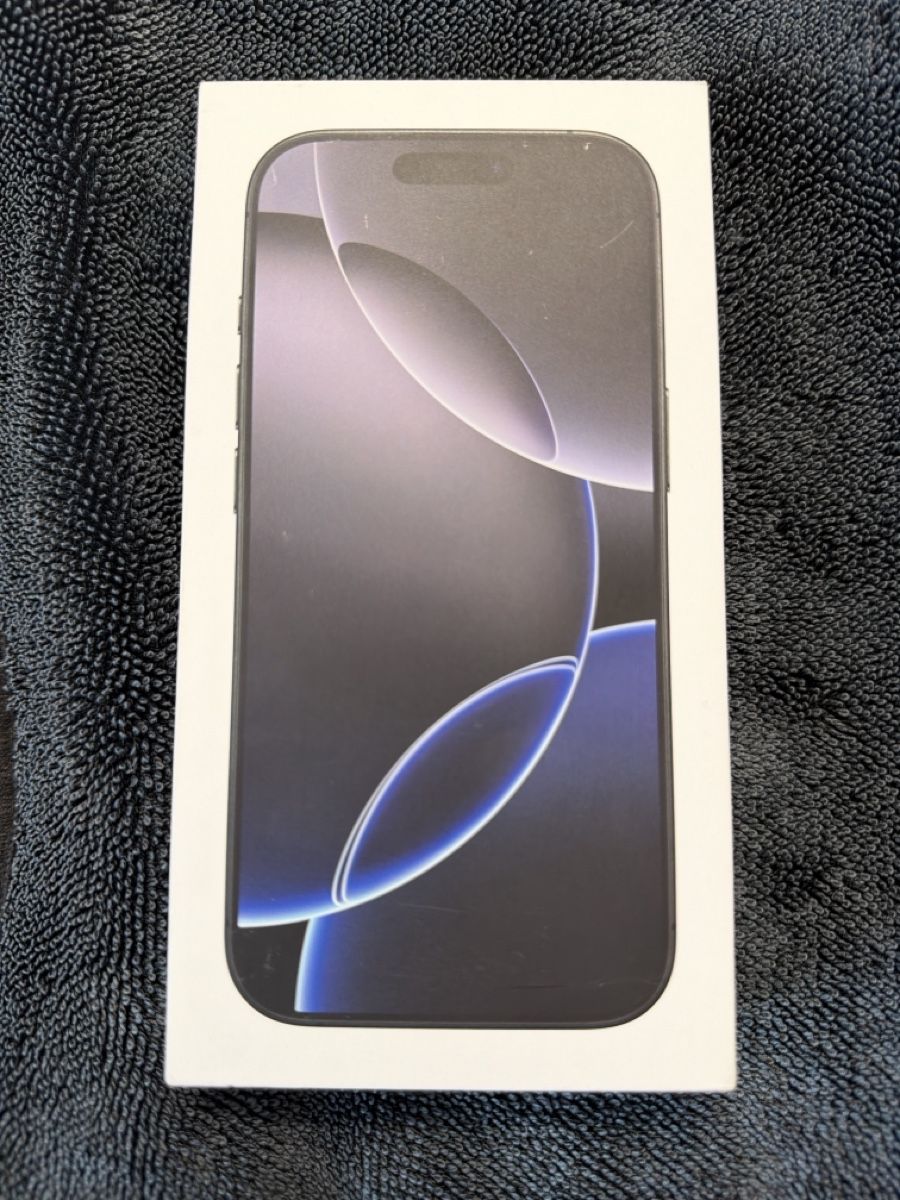 Apple Telefoni cellulari / Smartphones: Apple iPhone 16 Pro Black Titanium 256GB – Usato da niederhasli venduto da Ramonh
