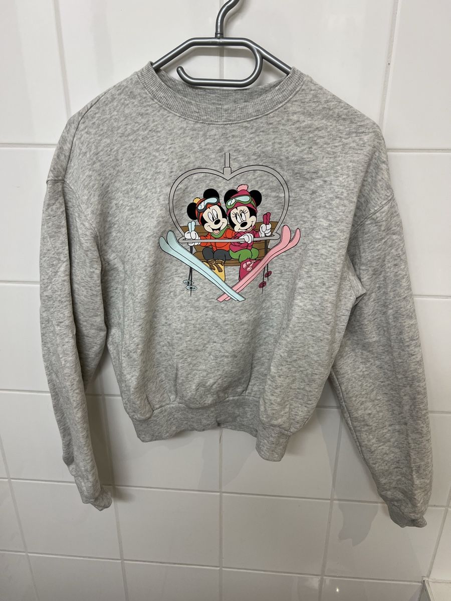 H&M Completi & Tailleur: Micky Mouse Trainer (Kombi) – Usato da Jona venduto da n.ferrari 1