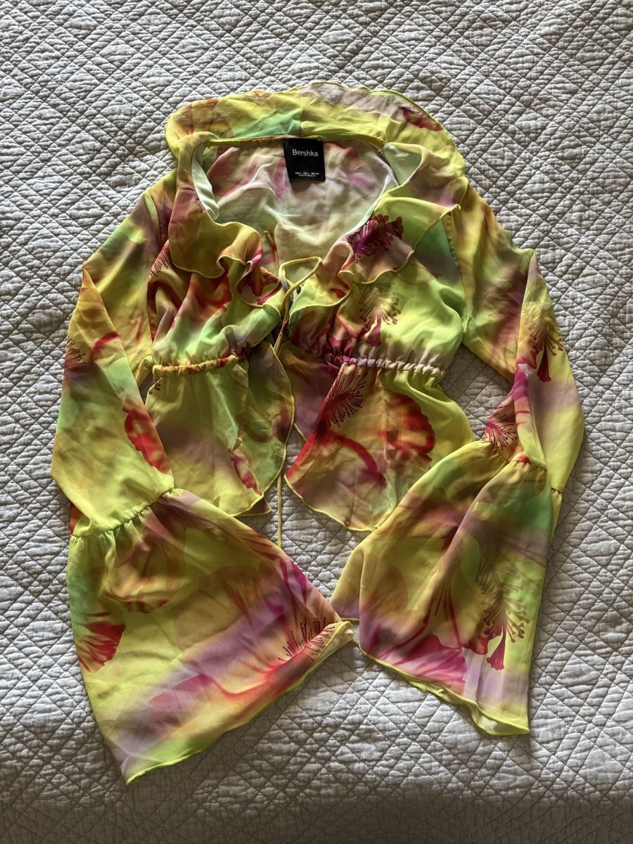 Camicette: Chemisier à fleurs multicolores – Nuovo (secondo la descrizione) da Lausanne venduto da shabnam.t