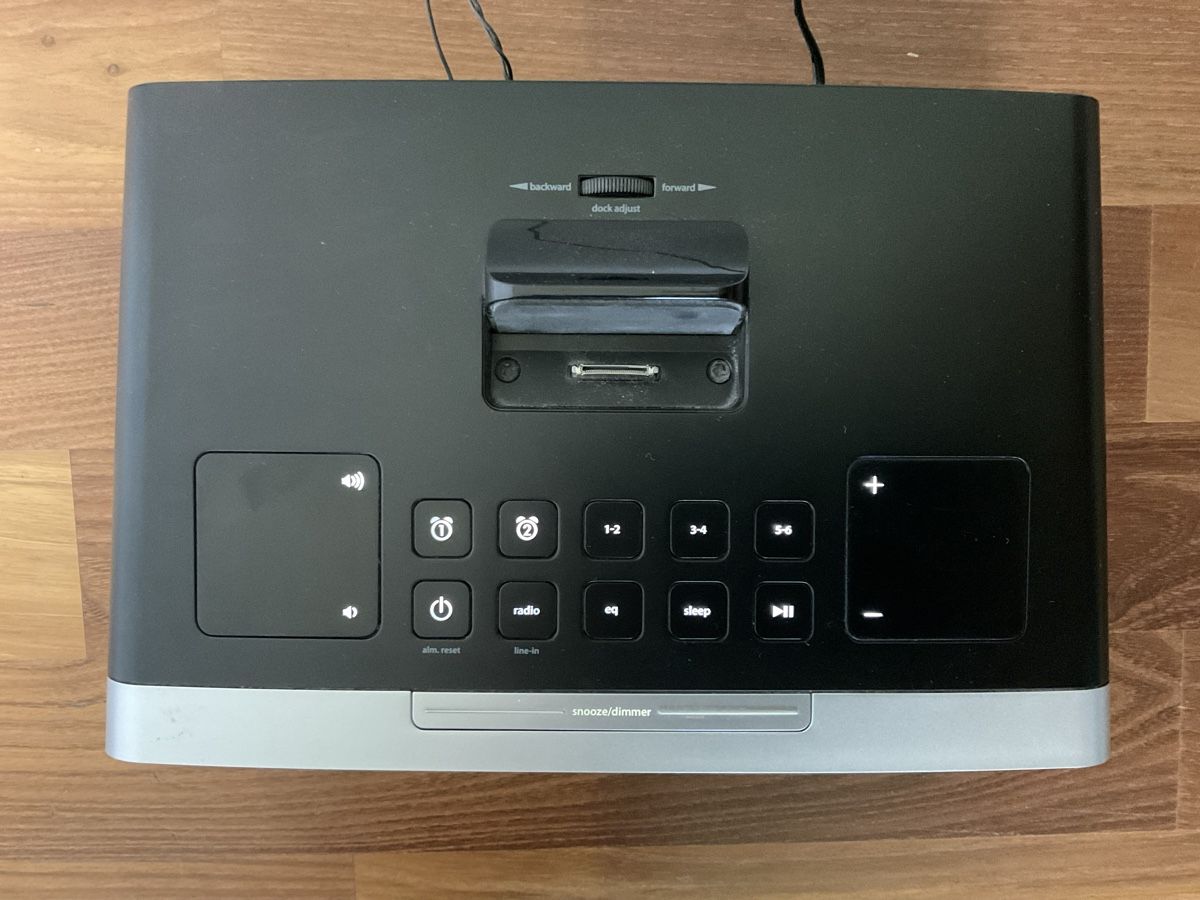 Wecker: iHome iP90 Radiowecker & Dock – Gebraucht aus Marly von St._Benny_John 1