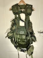 Original US tactical load bearing west w. pouches