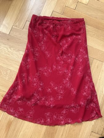  rotes Jupe  mit Blumen print
