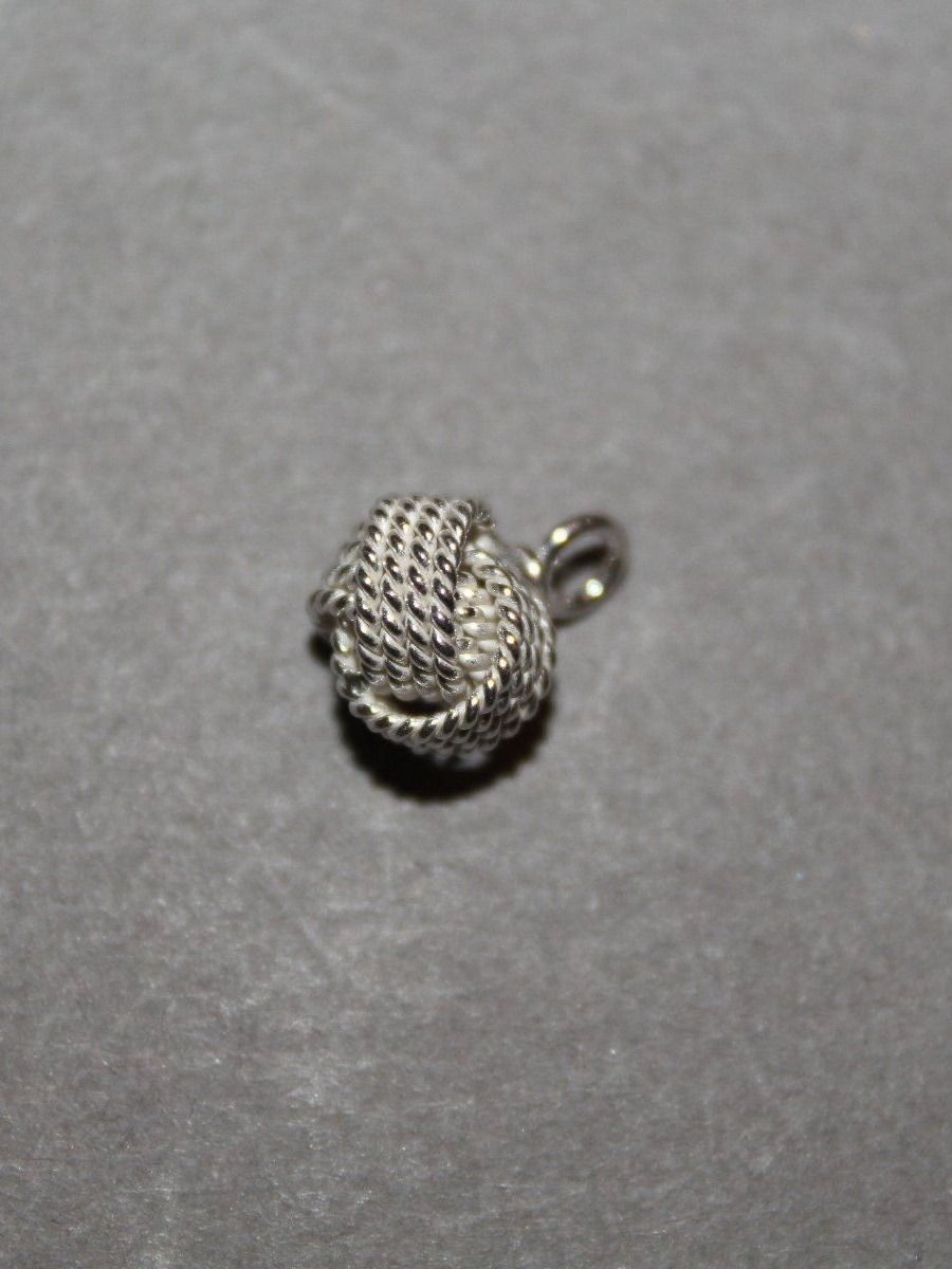 Anhänger: Kleiner Anhänger Knoten Silber 925 – Gebraucht aus Kriens von Wolly85