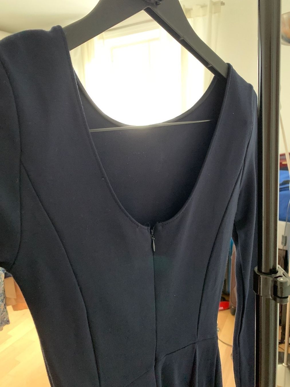 Zara Vestiti: Open-back Kleid Zara – Usato da Horgen venduto da ger_2y92 1