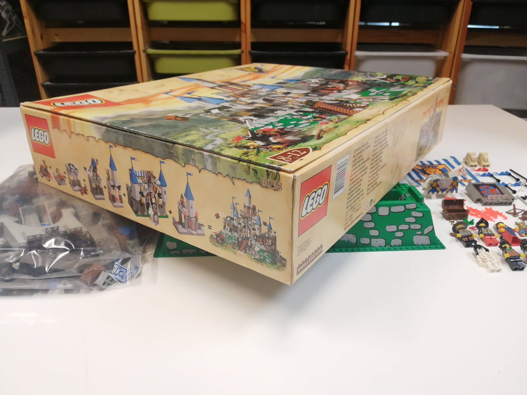 Lego Spielzeuge: Lego 6098 King Leo's Castle OVP – Gebraucht aus Sils im Domleschg von AMAG_AUDI_ZH 9