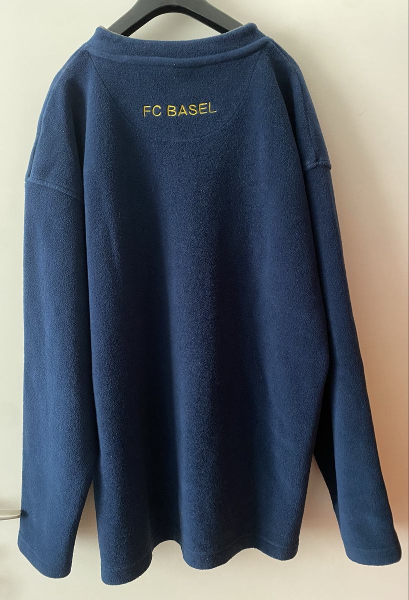 FC Basel Maglioni & Felpe: Fussball Vintage Pullover FC Basel blau Grösse L – Nuovo (secondo la descrizione) da Allschwil venduto da Deal_Tiger99 2