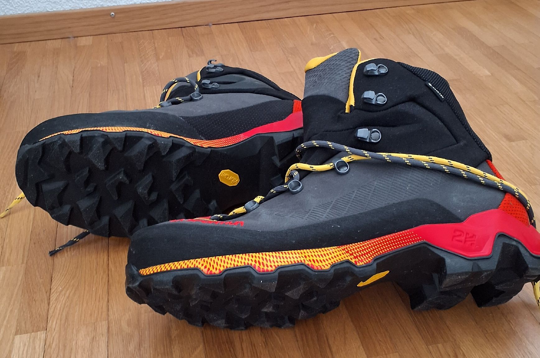 La Sportiva Scarpe da uomo: La Sportiva Wanderschuhe Gr. 44 – Nuovo (secondo la descrizione) da Zürich venduto da thomas2006 1