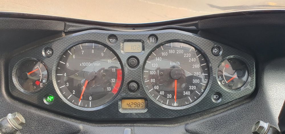 Suzuki Strada: Suzuki Hayabusa GSX 1300R 1. Gen. 2002 – Usato da Muri b. Bern venduto da Soudany 8