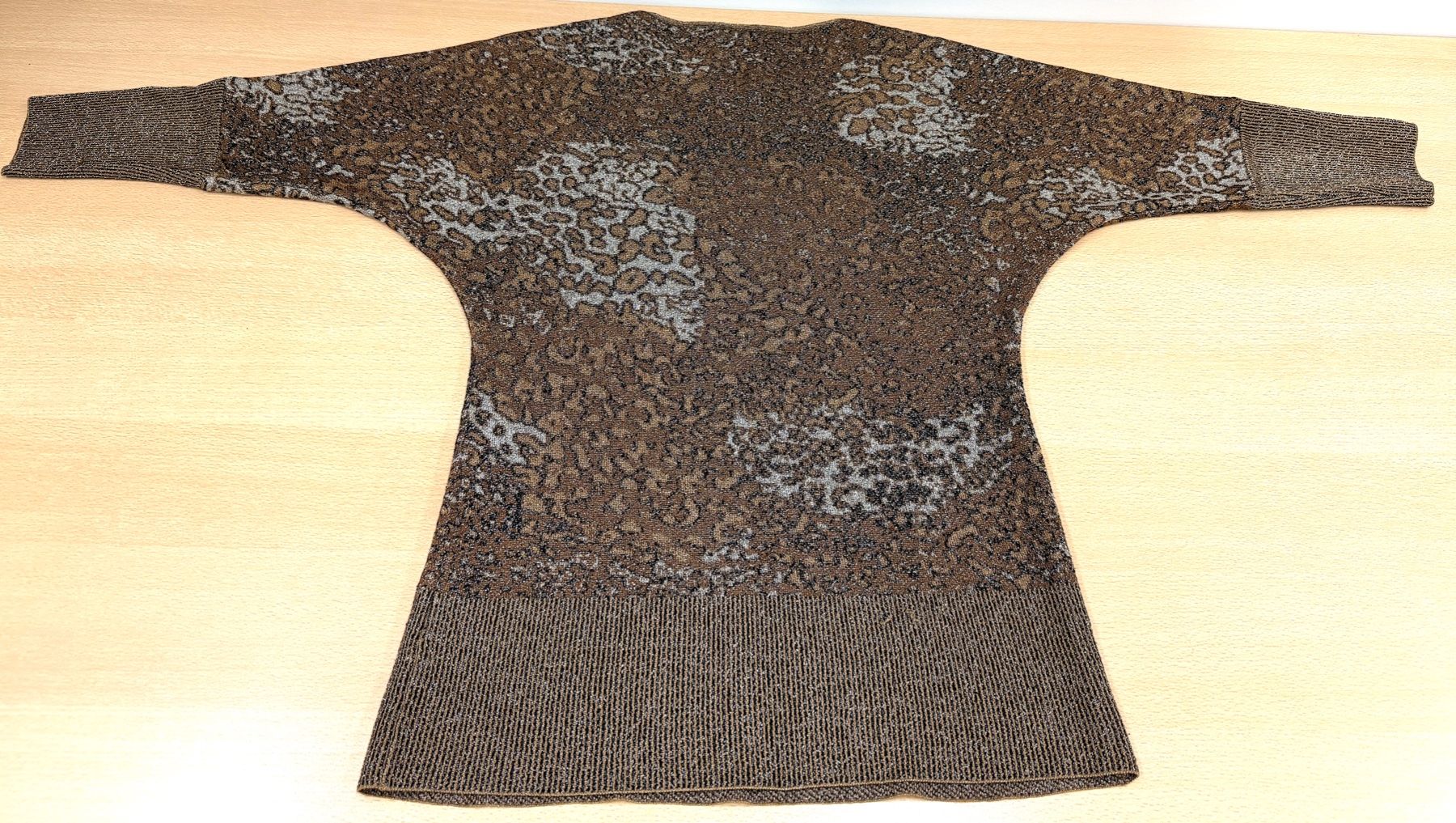 Escada Maglioni & Felpe: ESCADA long pull élégant doré - Gr: S – Nuovo (secondo la descrizione) da Veyrier venduto da Szurkemaci 9