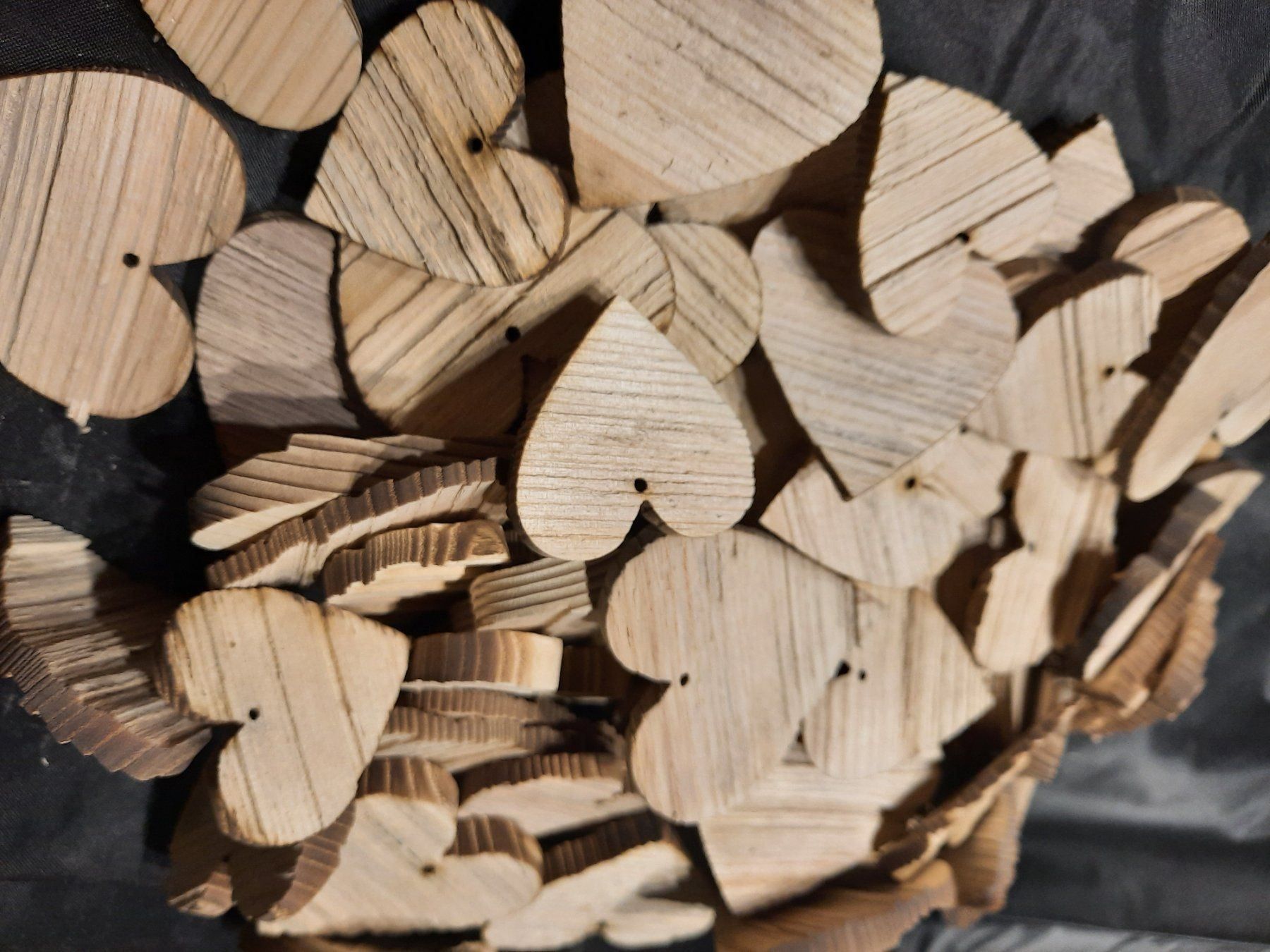 Holzartikel: Deko Holz Herzen 70 Stk, – Neu (gemäss Beschreibung) aus Widnau von Crewo 1